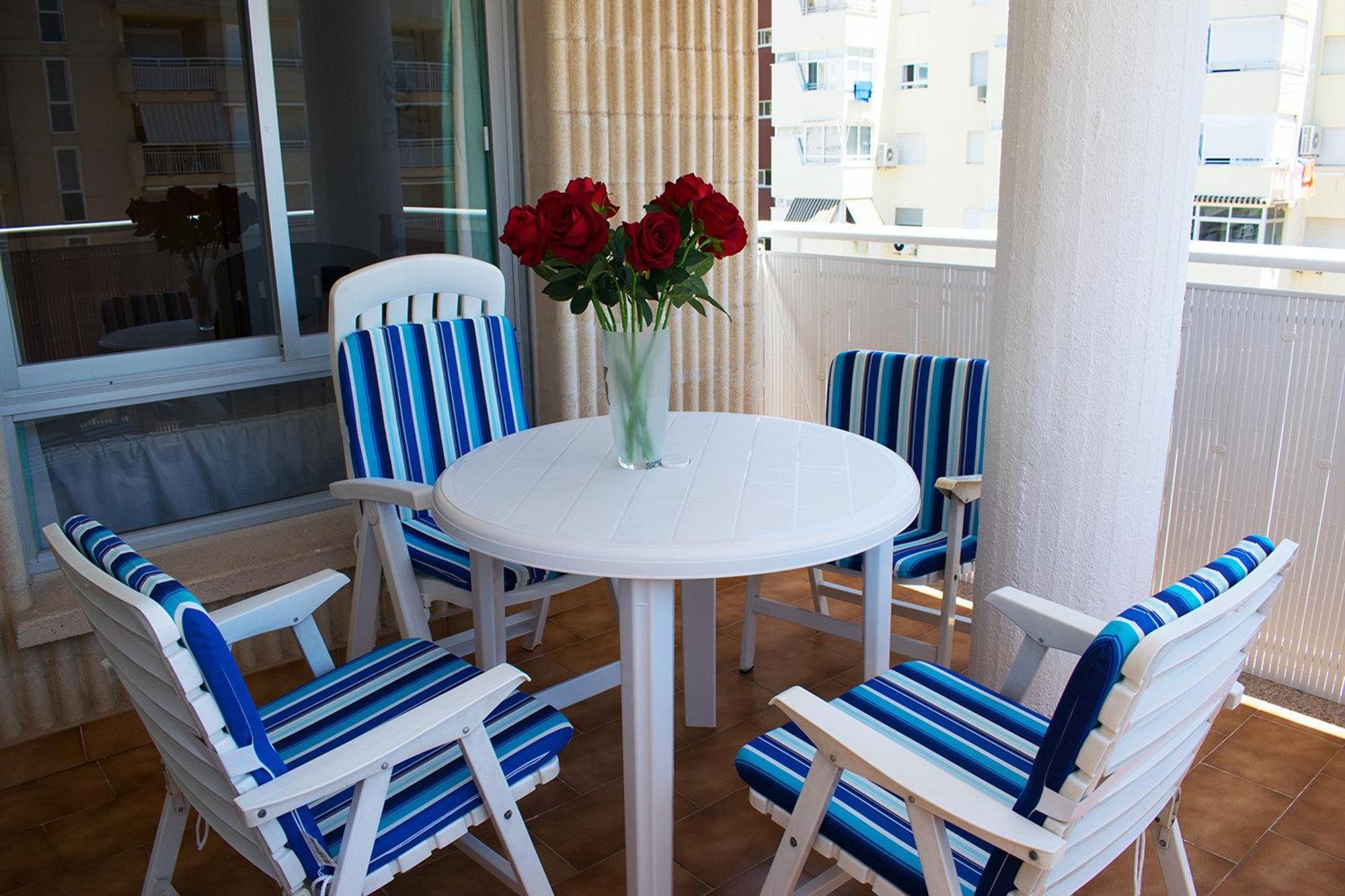 El Tiburon - Piso con espectaculares vistas al mar - solo para familias ideal para 4 personas Playa de Gandía Exterior foto